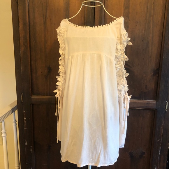 SOLD NWOT Corset Sleeve Ivory Crepe Blouse - Picture 6 of 8